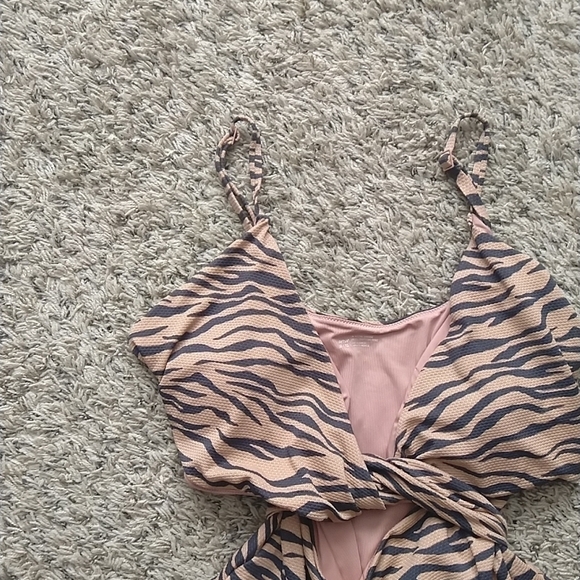 Aerie Pique Animal Print Wrap One Piece Swimsuit sz XXL - Picture 3 of 9